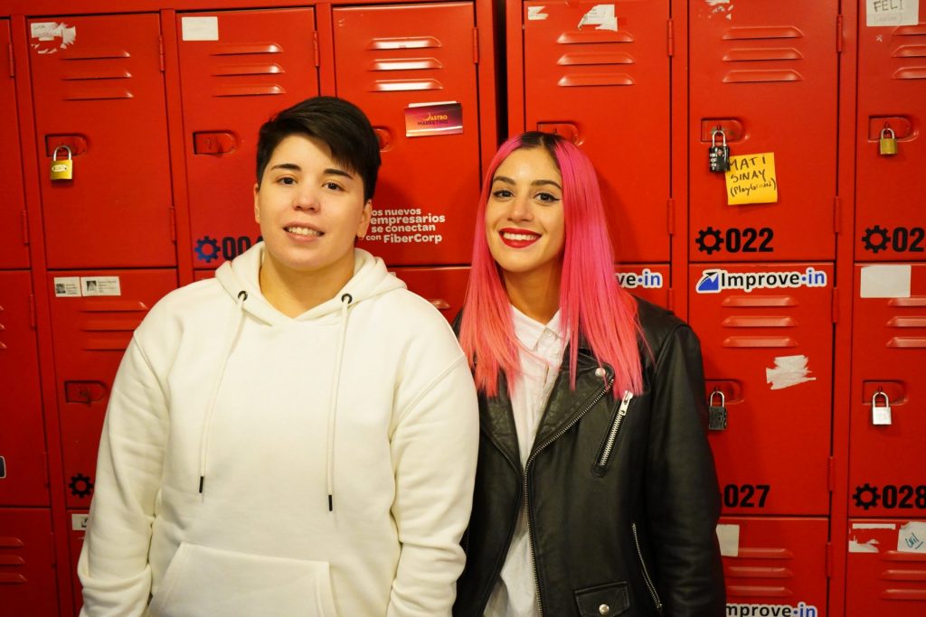Agustina Vivero y Dani en sus oficinas de Ruido Social media